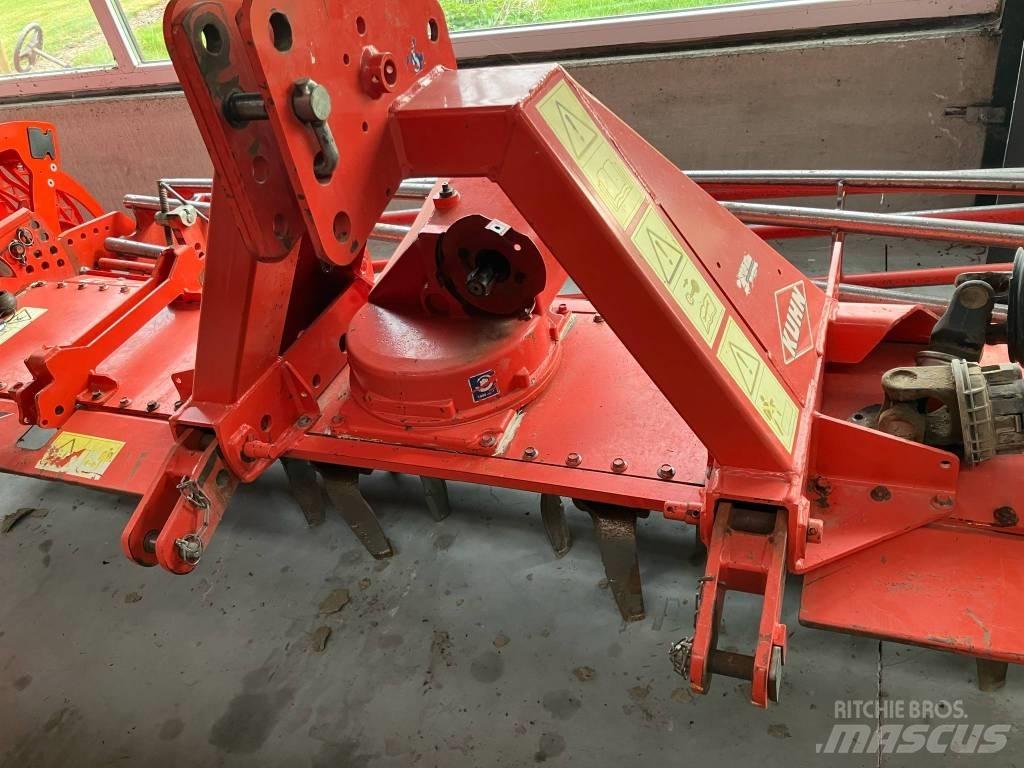 Kuhn HRB 303 Grades mecânicas e moto-cultivadores