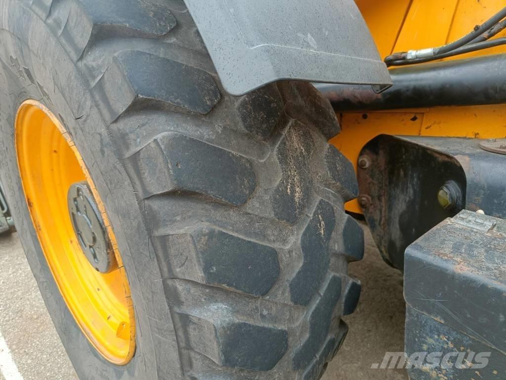 JCB 4 CX Retroescavadeiras