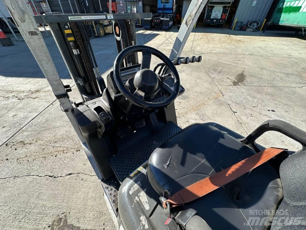 Nissan MCP1 Empilhadores - Outros