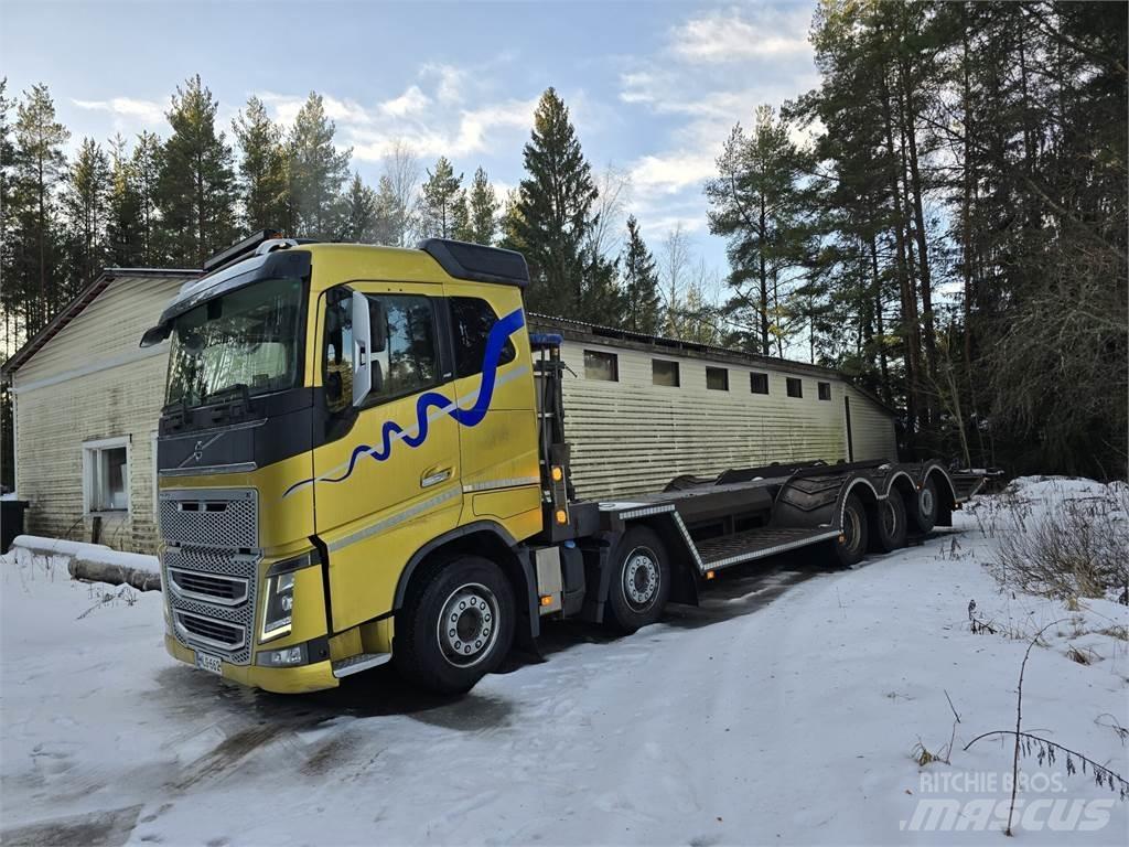 Volvo FH 16 750 Camiões de transporte de máquinas florestais