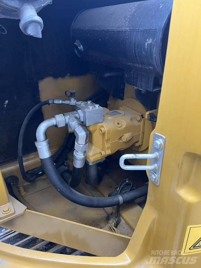 CAT 307 Miniescavadeiras