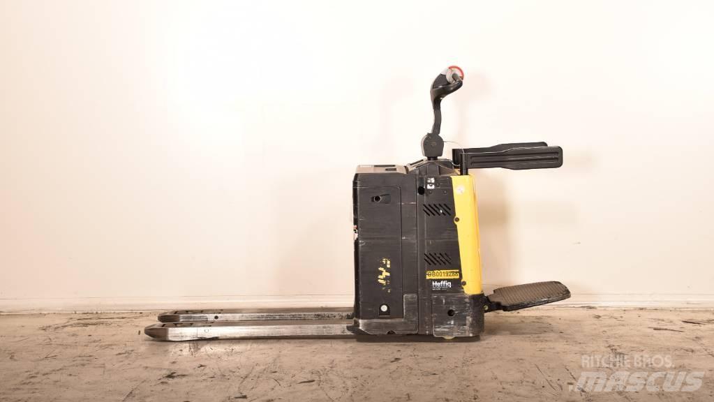 Hyster P 2.0 S Porta-paletes com plataforma