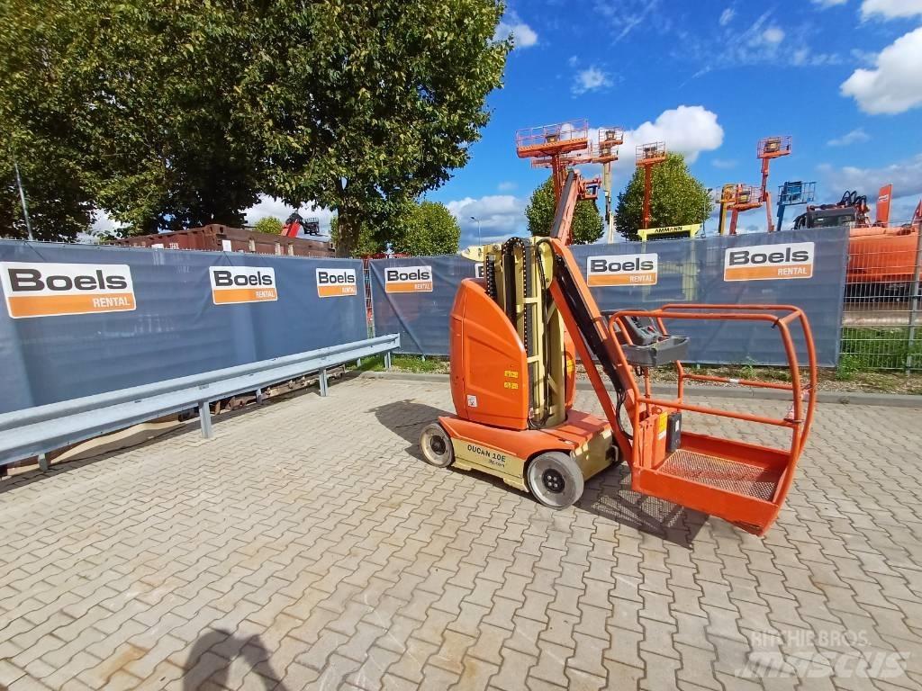 JLG Toucan 10E Plataformas de Mastro Vertical