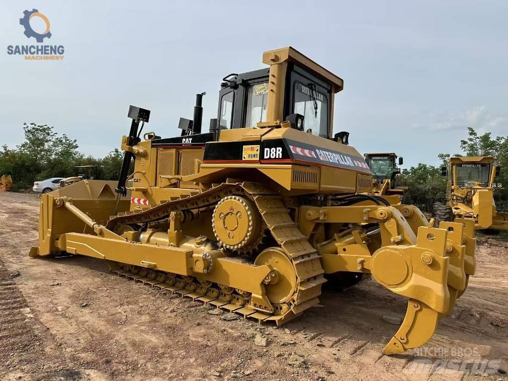 CAT D8R Dozers - Tratores rastos