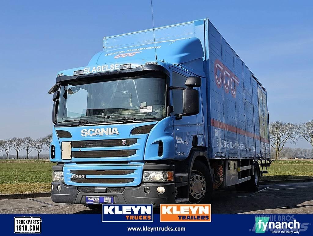Scania P250 Caminhões de caixa fechada