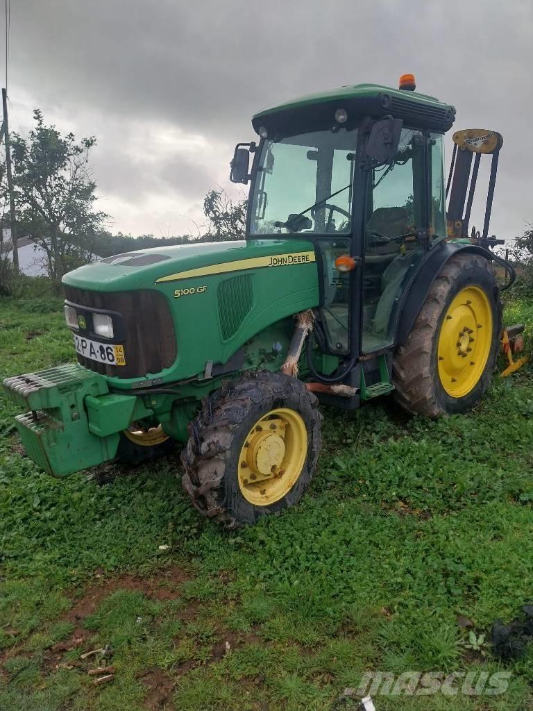 John Deere 5075 E Tratores Agrícolas usados