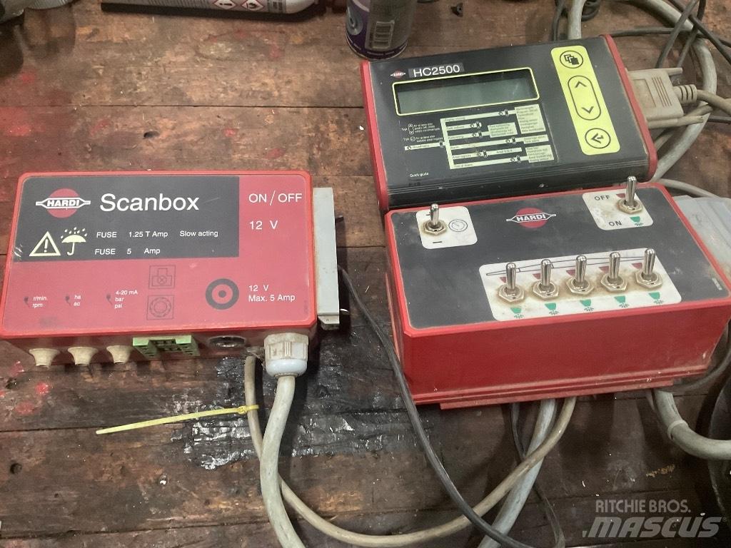 Hardi 2400 Pulverizadores rebocados