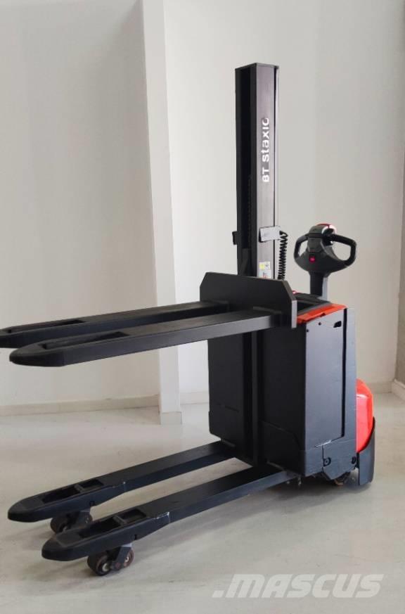 BT SWE 080 L Empilhador para operador externo