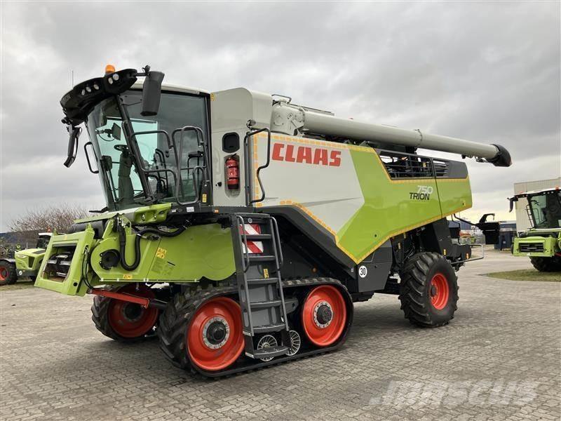 CLAAS TRION 750 TT Ceifeiras debulhadoras