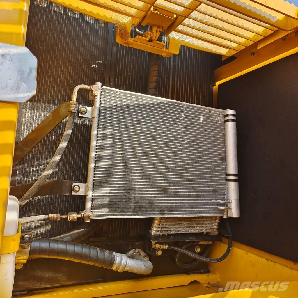 Komatsu PC 200 Escavadeiras de esteiras