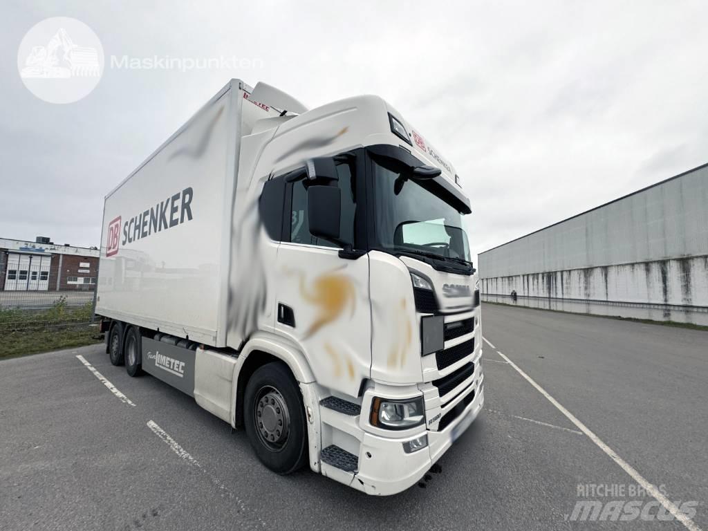 Scania R 580 Caminhões de caixa fechada