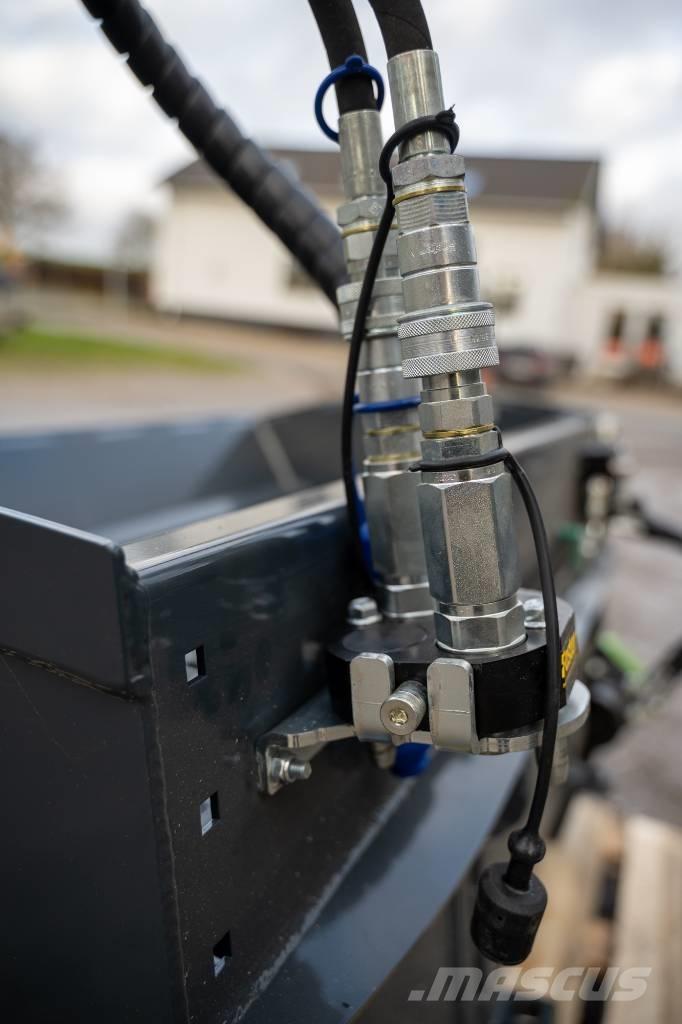 Avant Saltspreder Espaços verdes - Outros
