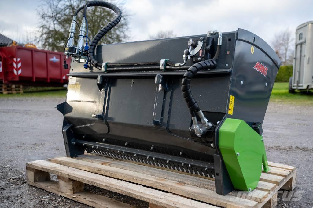 Avant Saltspreder Espaços verdes - Outros
