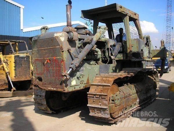 CAT D8K Dozers - Tratores rastos