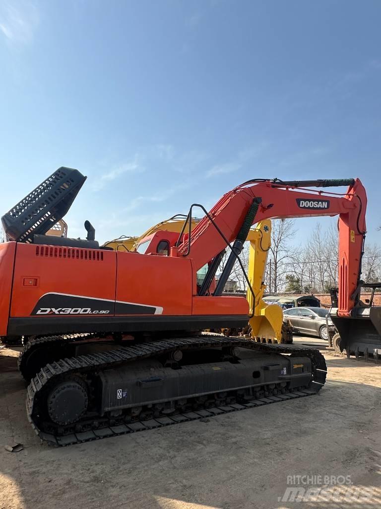 Doosan DX 300 Escavadeiras de esteiras