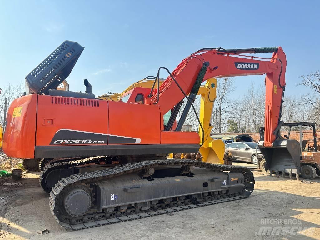 Doosan DX 300 Escavadeiras de esteiras