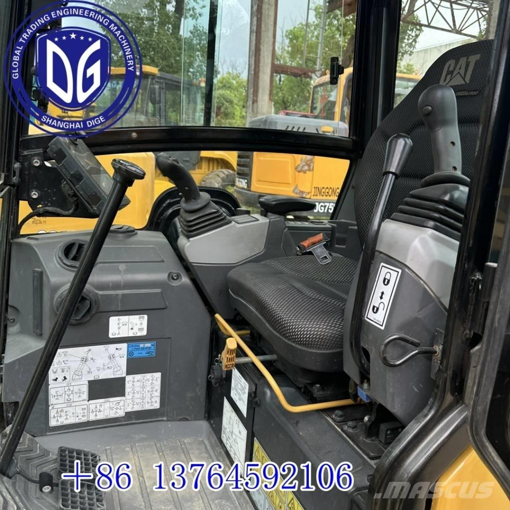 CAT 302 CR Miniescavadeiras