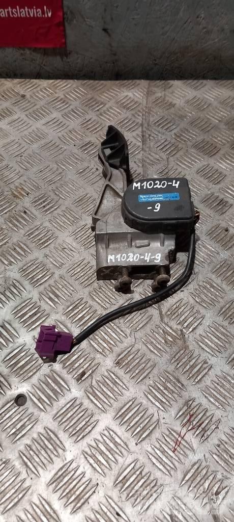 MAN TGA  81259706094 Cabines e interior