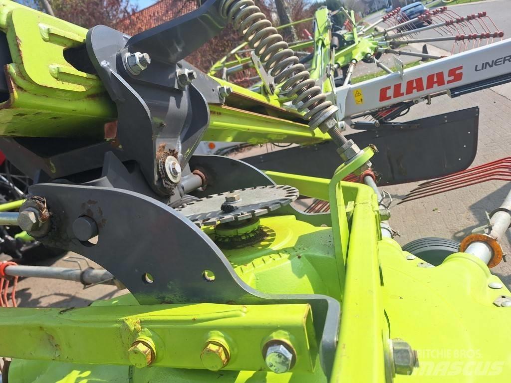 CLAAS Liner 2900 Gadanheiras-fileiras