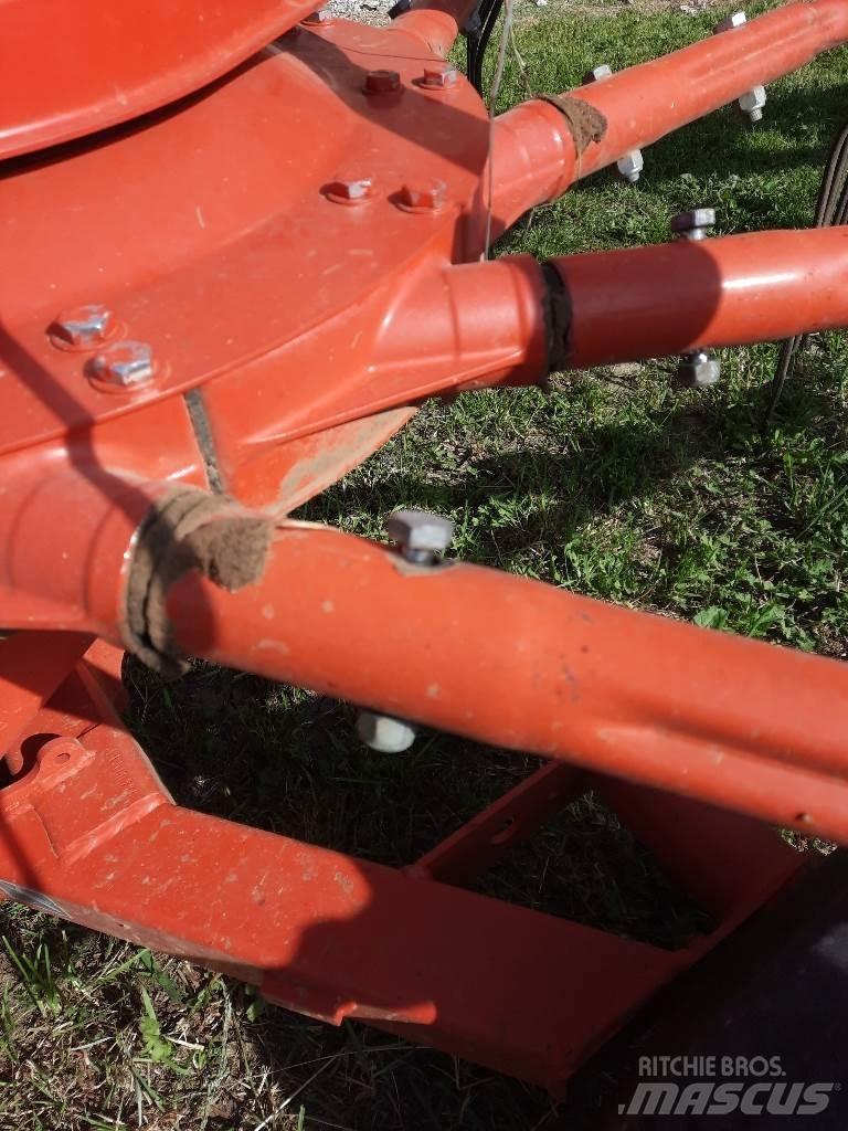 Kuhn GA6632 Gadanheiras-fileiras