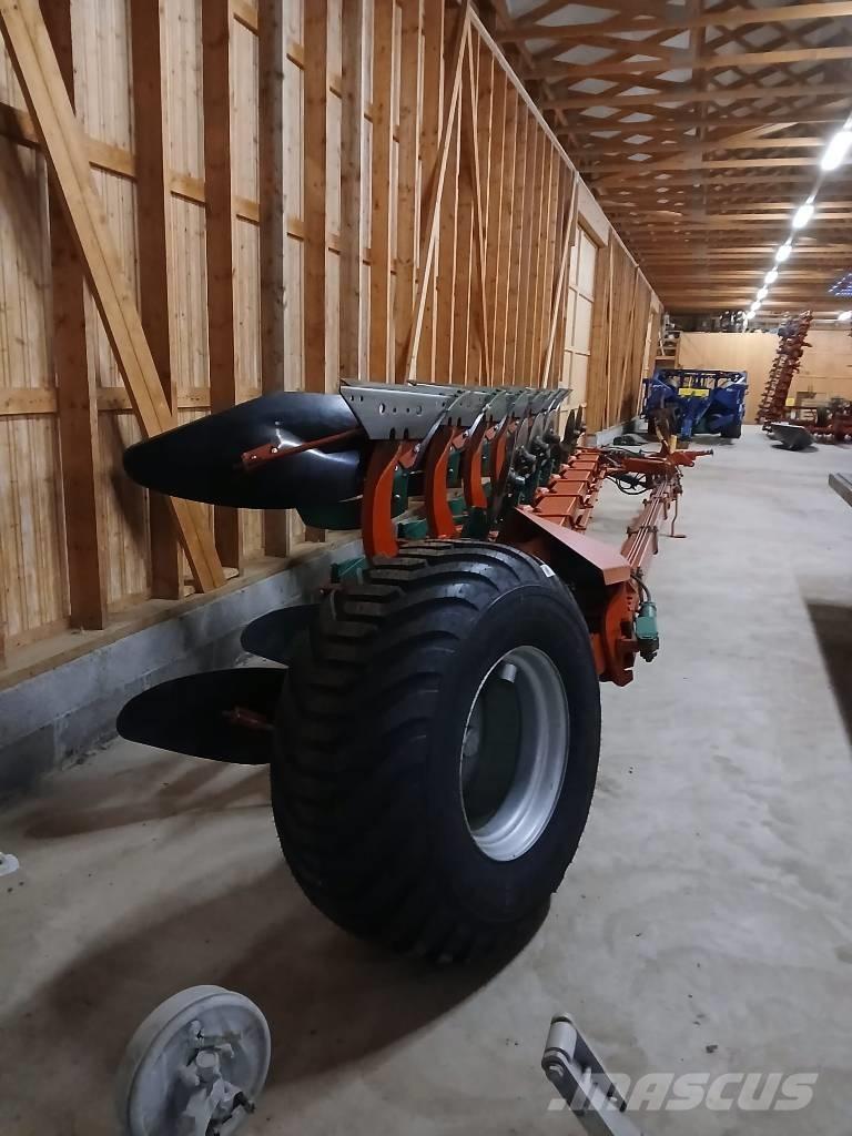 Kverneland PB100-8 Charruas reversíveis