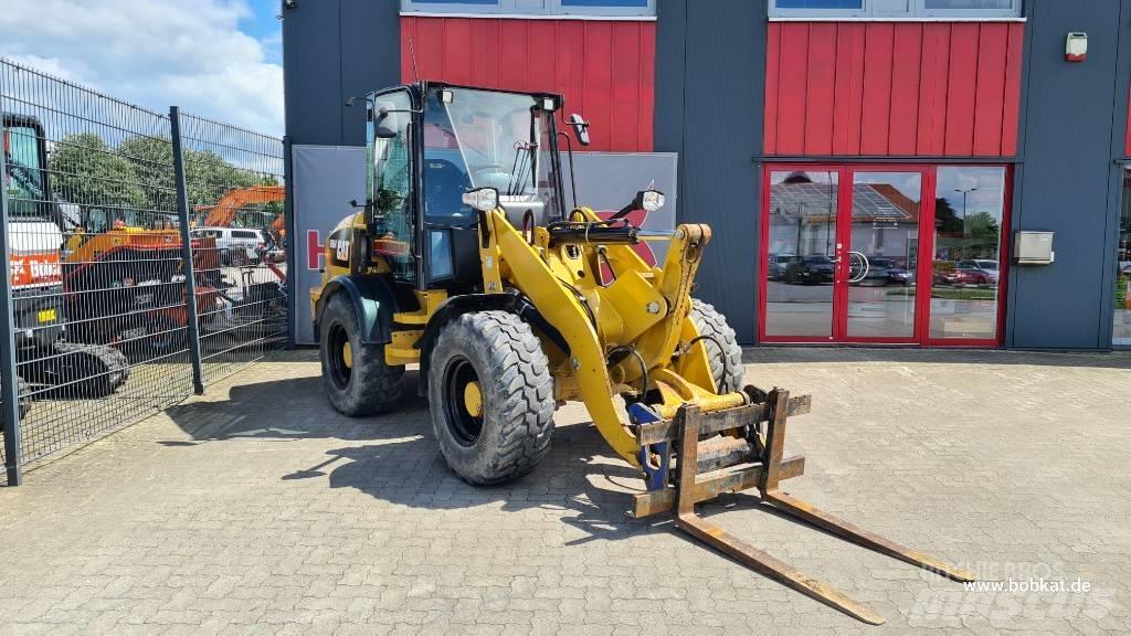 CAT 908 Carregadeiras de rodas