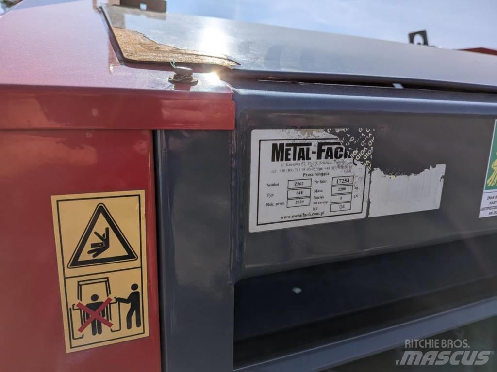 Metal-Fach Z562 Enfardadeira de rolos