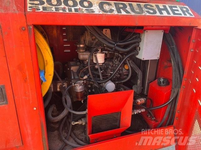 Red Rhino 5000t Britadeiras