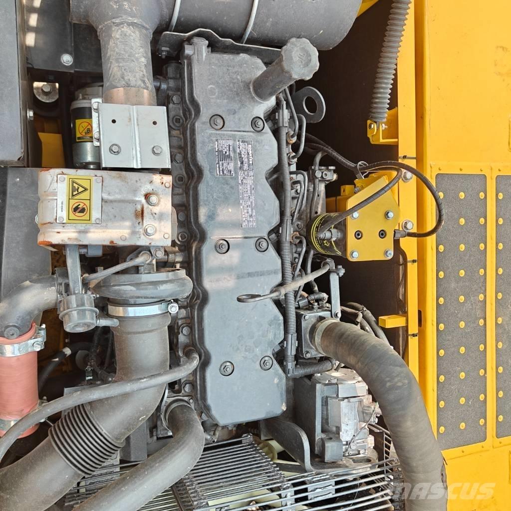 Komatsu 240-8 Escavadeiras de esteiras