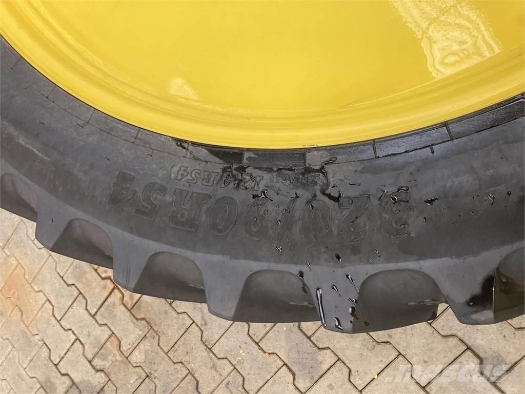 BKT 320/90R54 Pneus Agrícolas