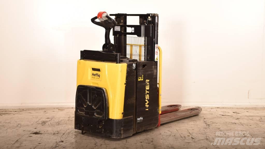 Hyster P2.0SD Porta-paletes com plataforma
