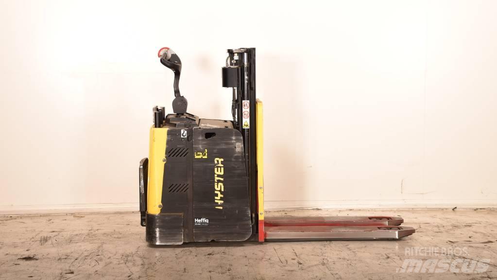 Hyster P2.0SD Porta-paletes com plataforma