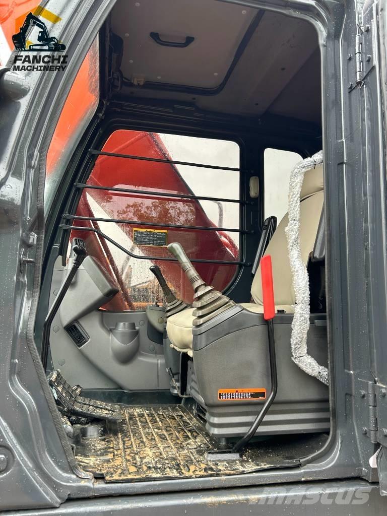 Hitachi 210LC Escavadeiras de esteiras