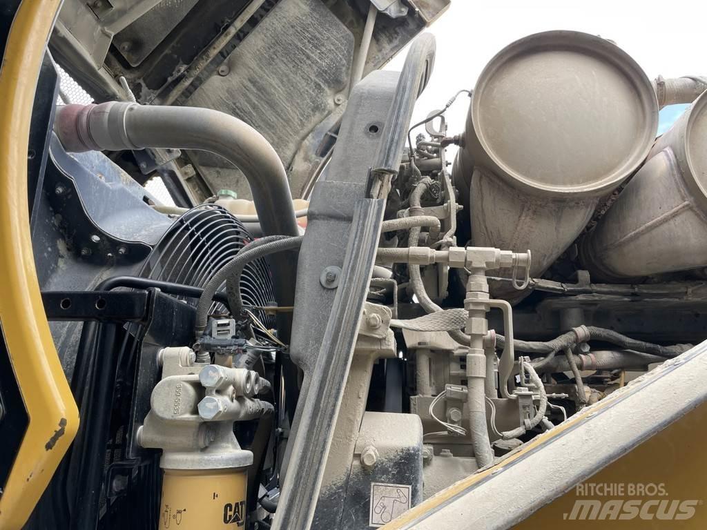 CAT 972M Carregadeiras de rodas