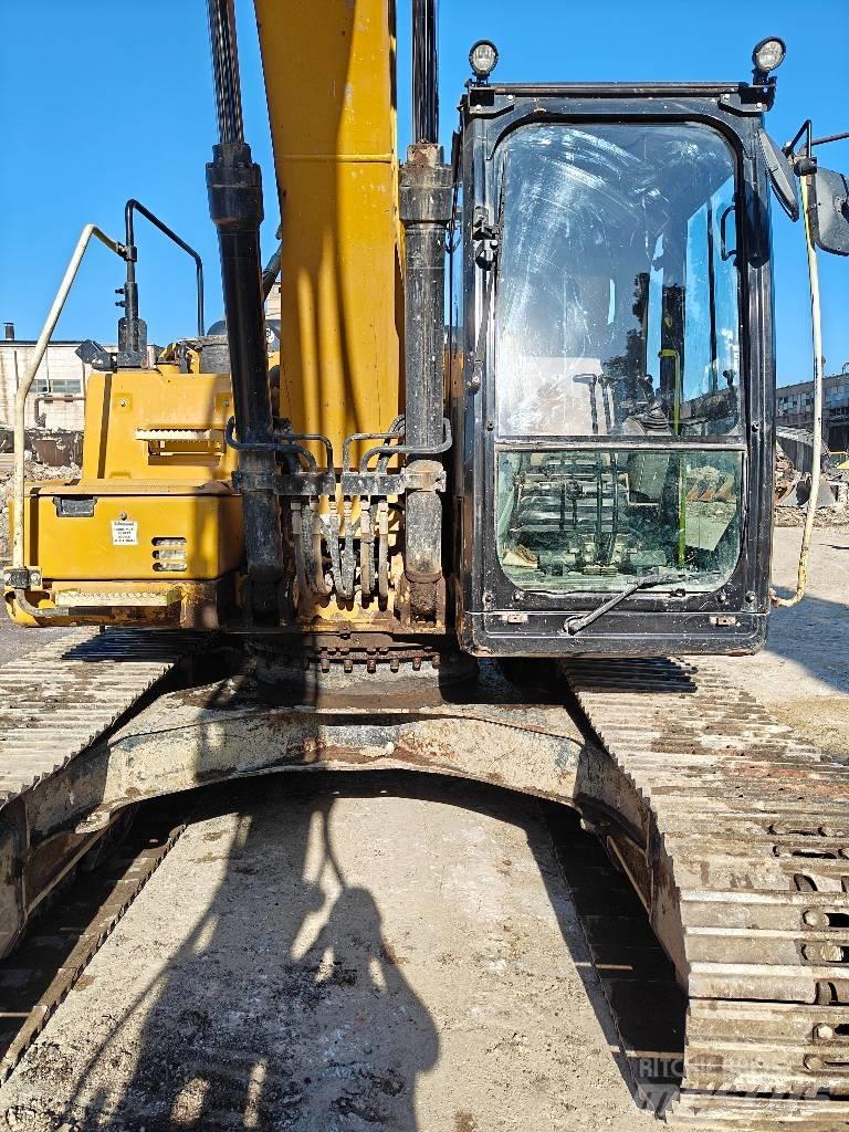 CAT 320F Escavadeiras de esteiras