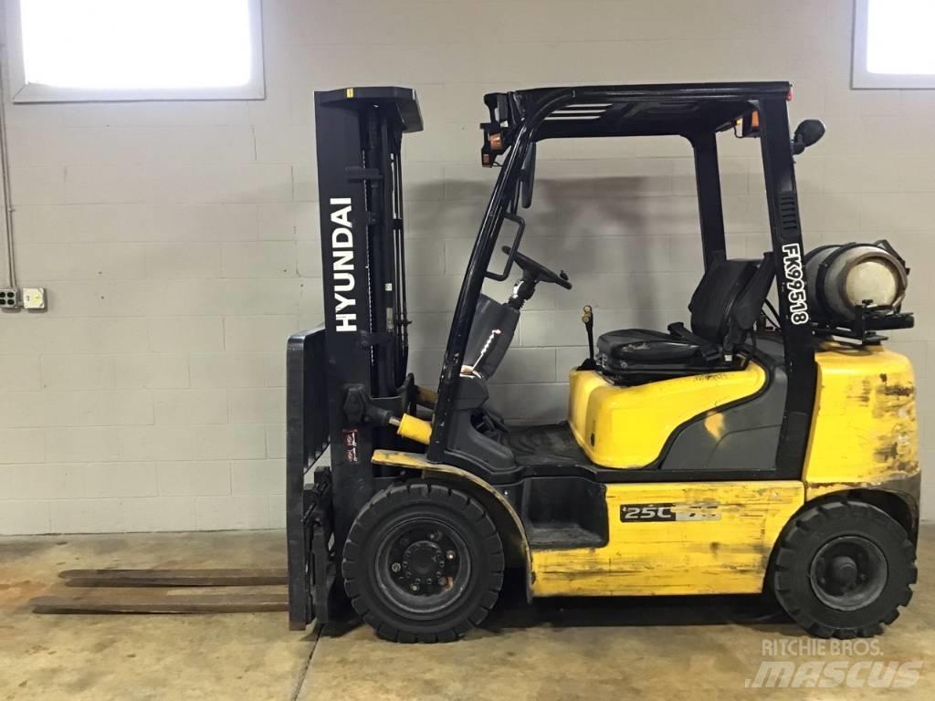 Hyundai 25 L-7 A Empilhadores - Outros