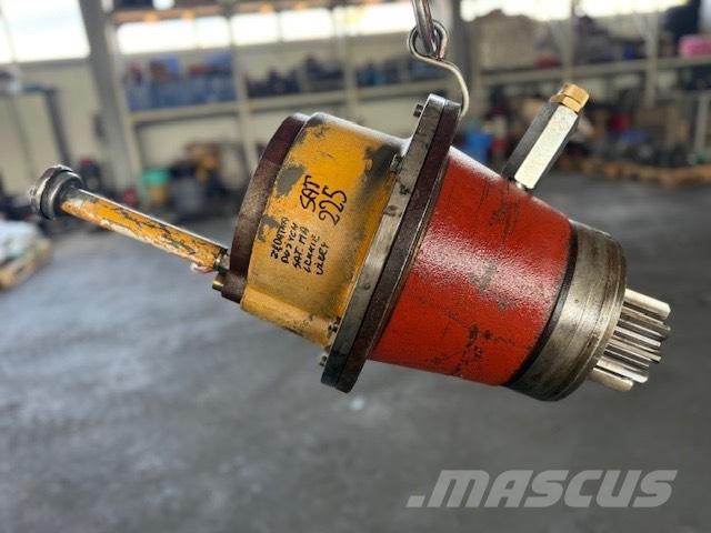 Liebherr sat 225 Transmissăo