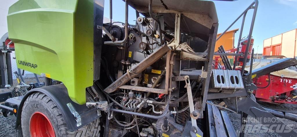 CLAAS 455 Uniwrap Enfardadeira de rolos