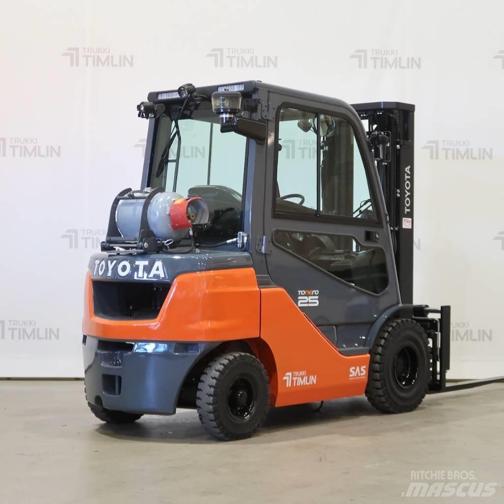 Toyota 02-8FGF25 Empilhadores a gás