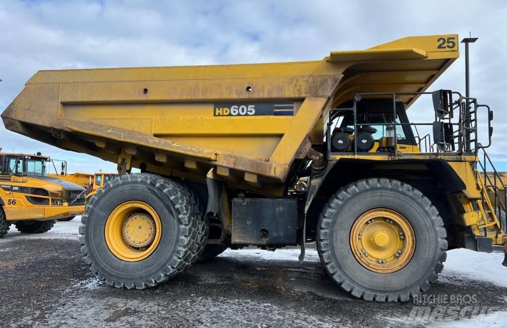 Komatsu 605-7 Camiőes basculantes rígidos