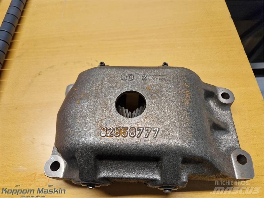 Rottne 82858777 Transmissăo