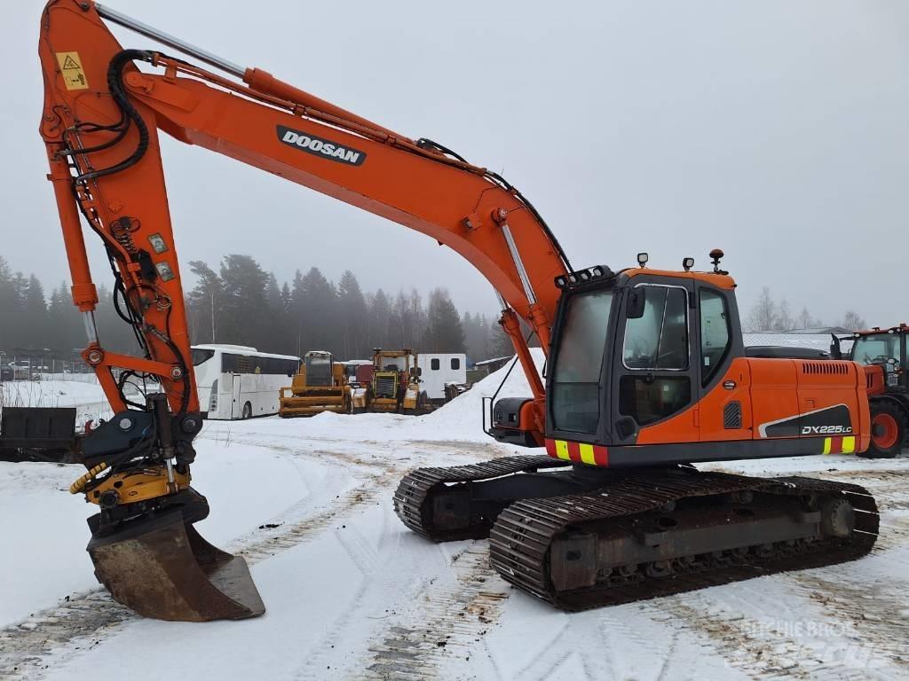 Doosan DX 225 LC Escavadeiras de esteiras