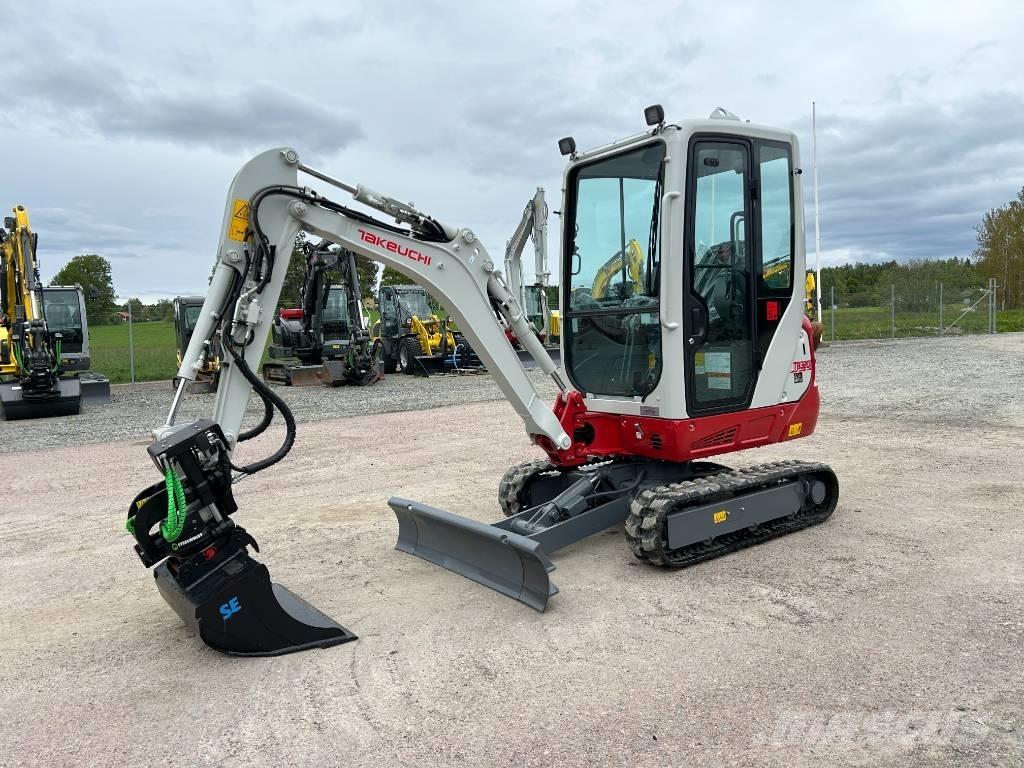 Takeuchi TB320 Miniescavadeiras