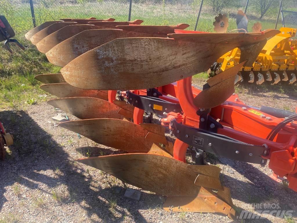 Kubota RM 300 SV Charruas reversíveis
