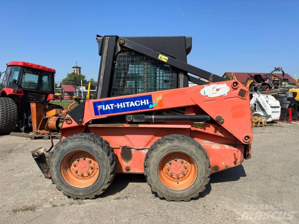 Fiat-Hitachi SL55B Minicarregadeiras