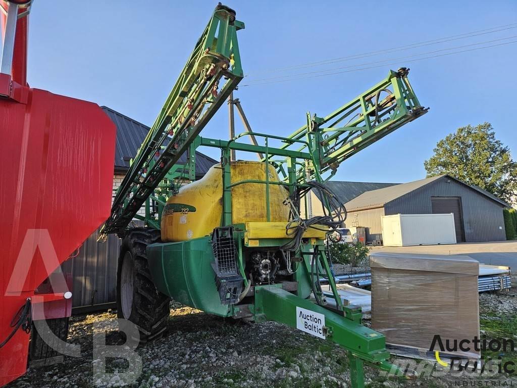 John Deere 732 Pulverizadores rebocados