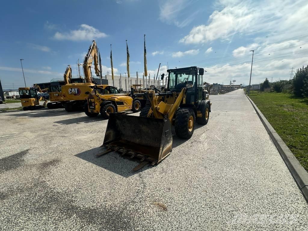 CAT 906 M Carregadeiras de rodas