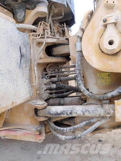 CAT 988K Carregadeiras de rodas