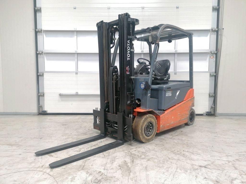 Toyota 8FBMT25 Empilhadores eléctricos