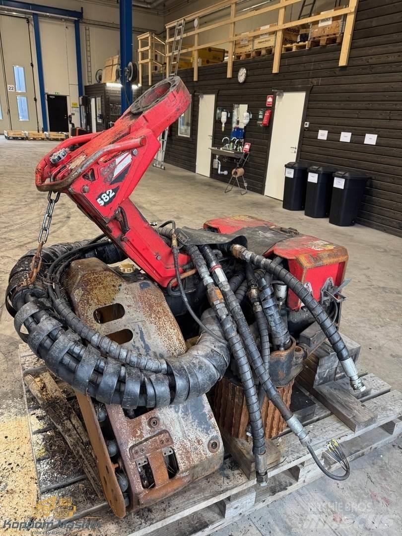 Komatsu S82 Cabeças de ceifeiras